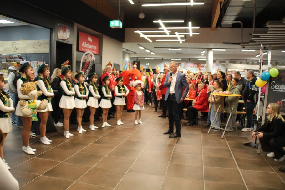 Auftakt REWE Engelhardt 11.11.25 Auftakt REWE Engelhardt 11.11.25